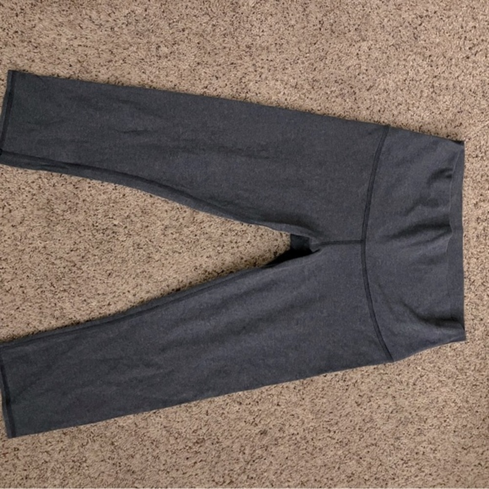 Lululemon cotton style Capri NWOT